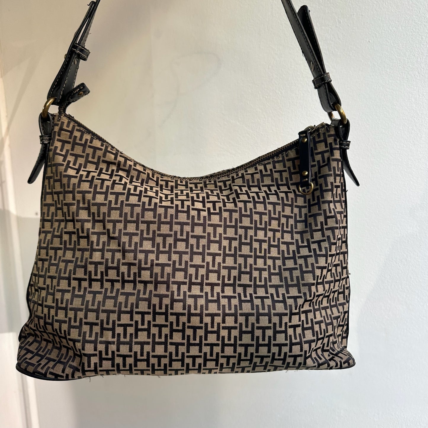 Tommy Hilfiger Shoulder Bag