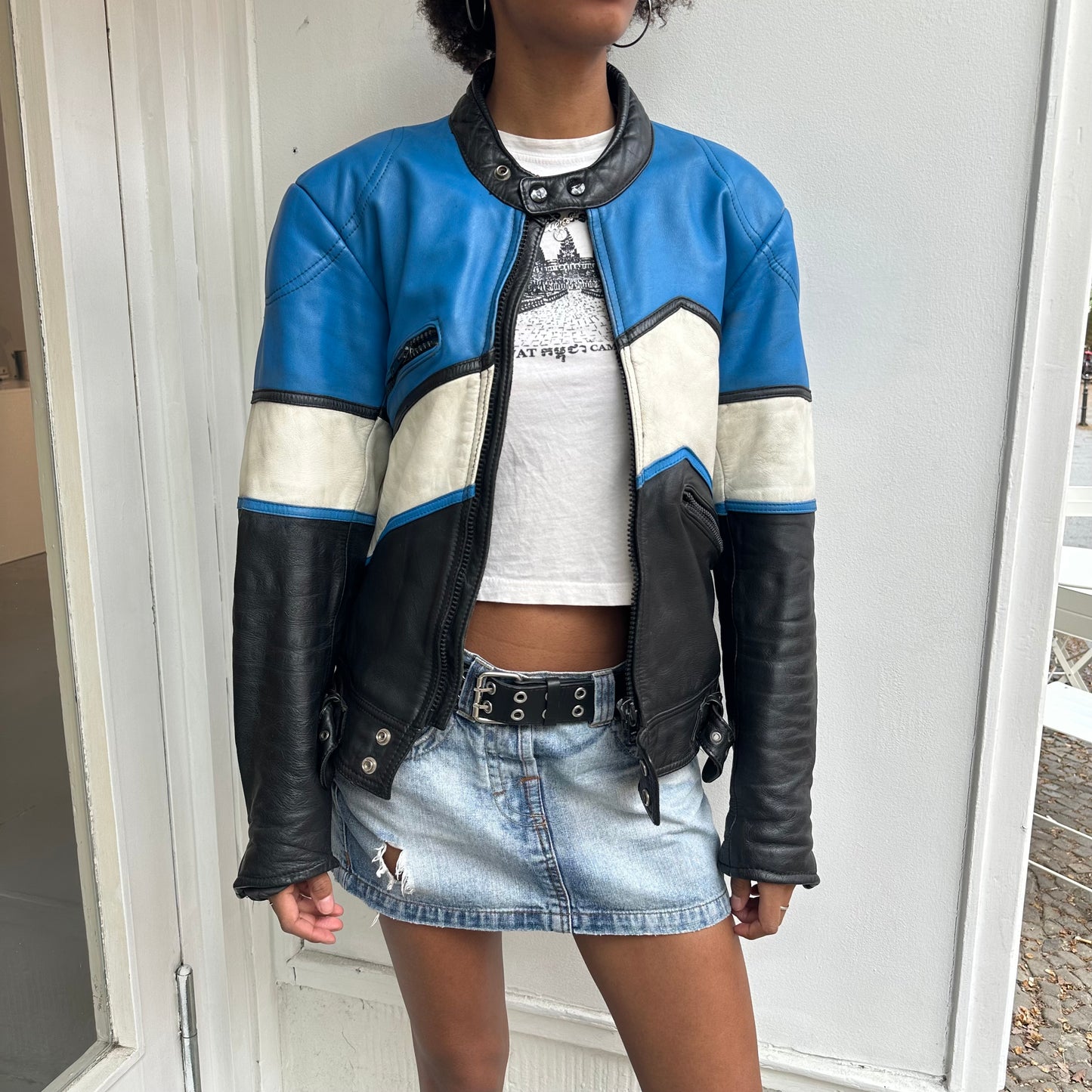 Blau-weiß-schwarze Racerjacke