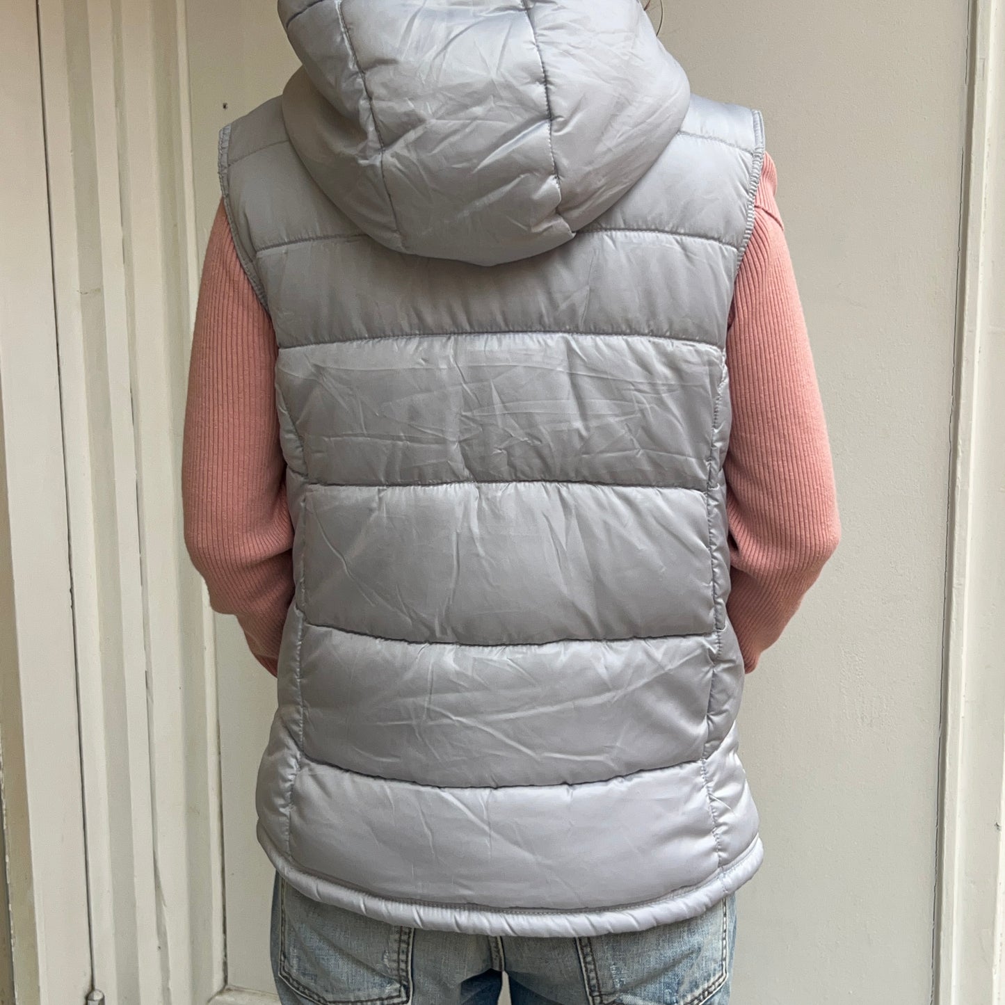 2000er silberne Pufferweste