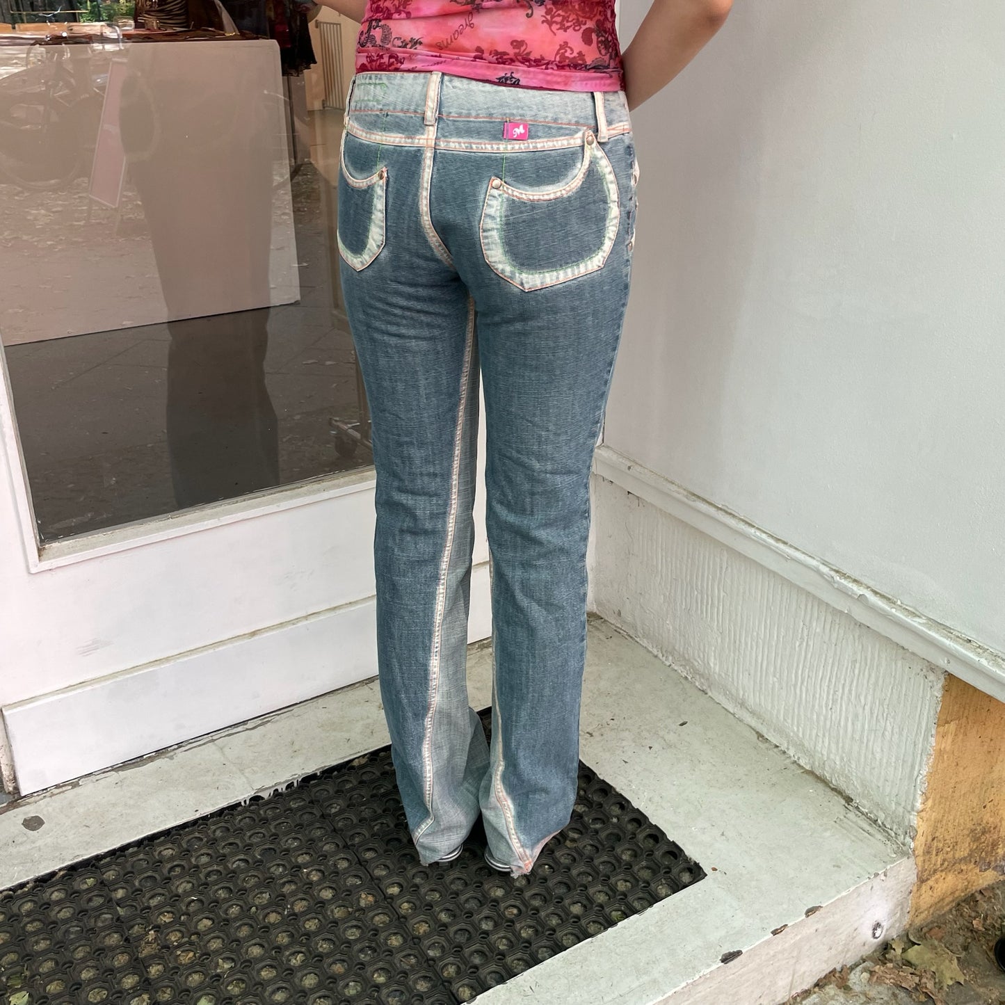 The LARA Jeans