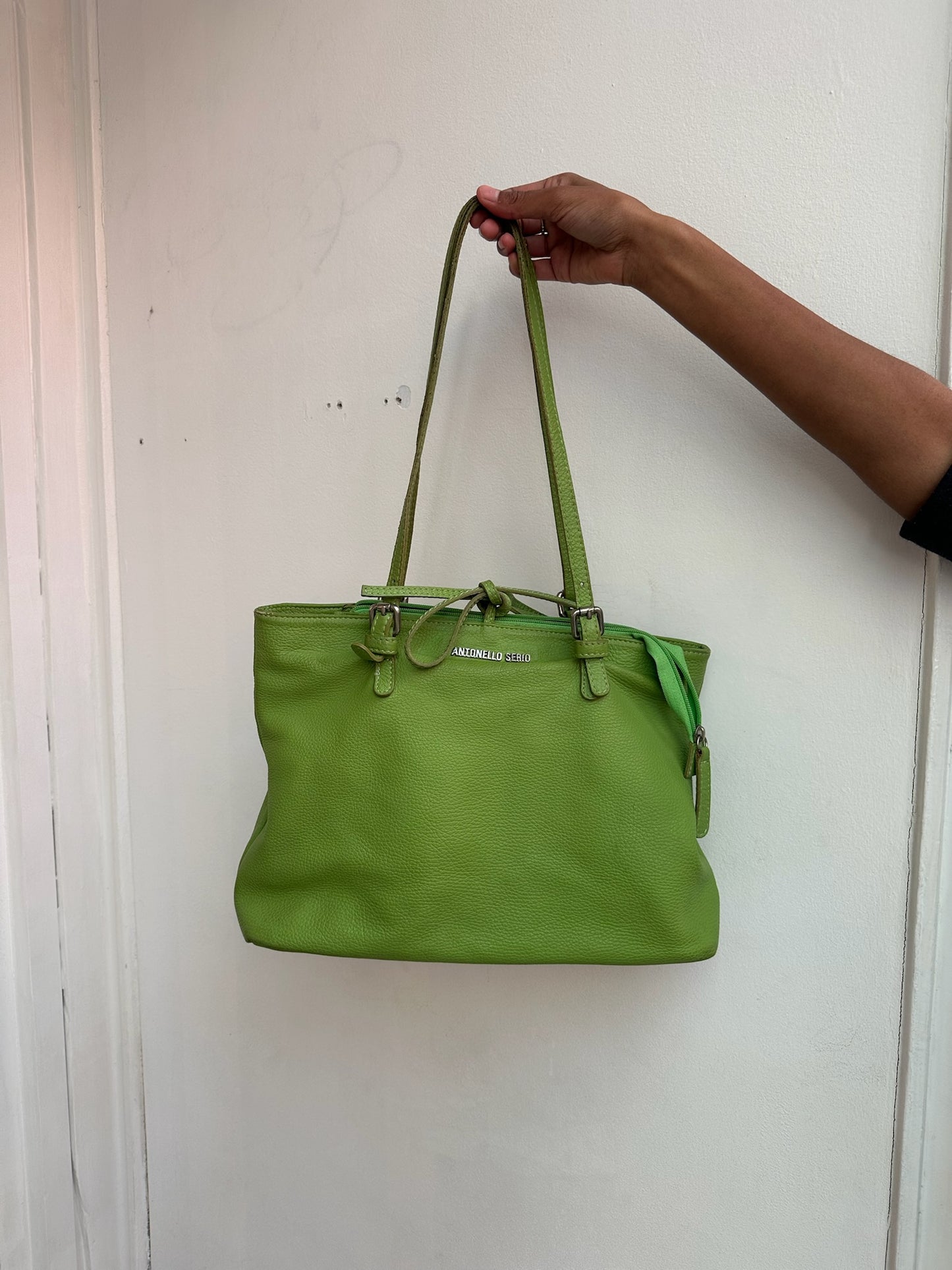Grüne Handtasche