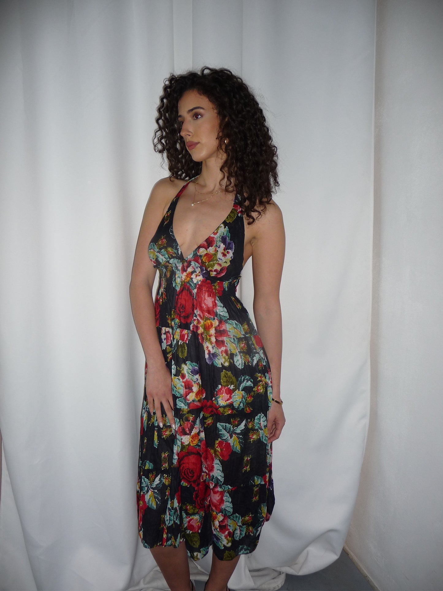 Rückenfreies Blumenkleid