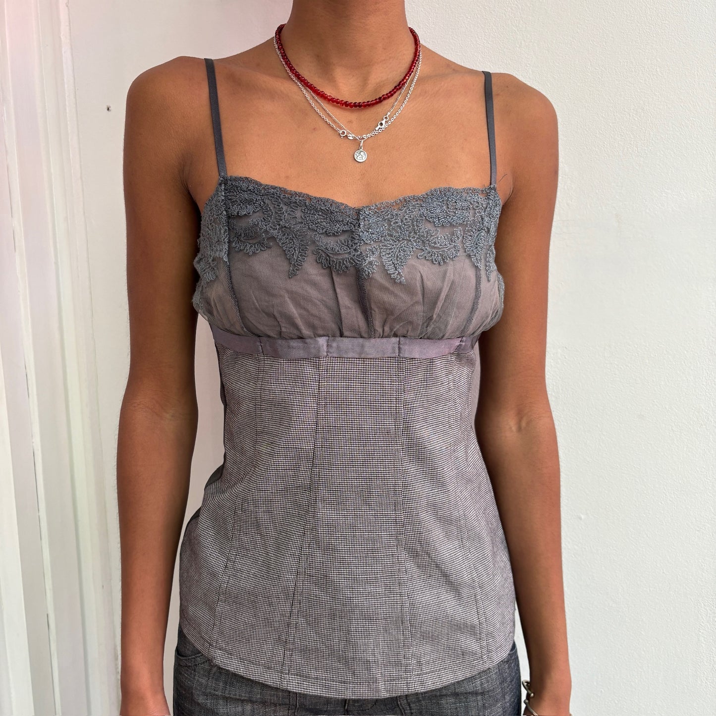 Graues Cami