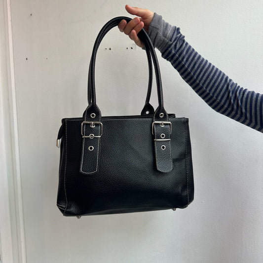 Schwarze Ledertasche