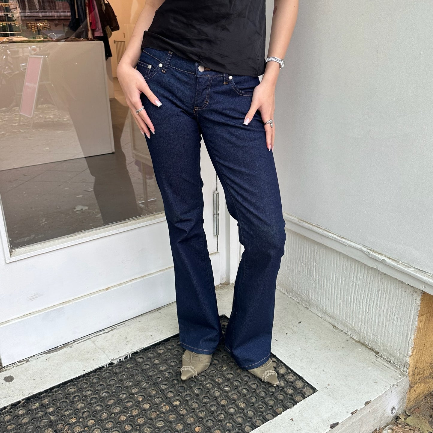 The SARA Jeans