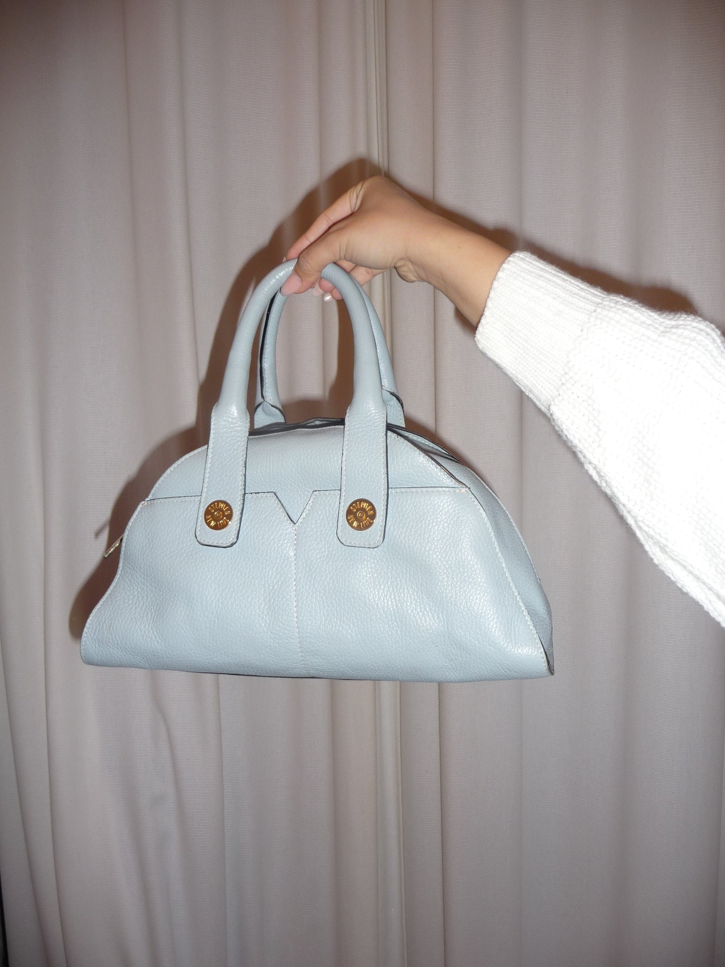 Blaue Ledertasche