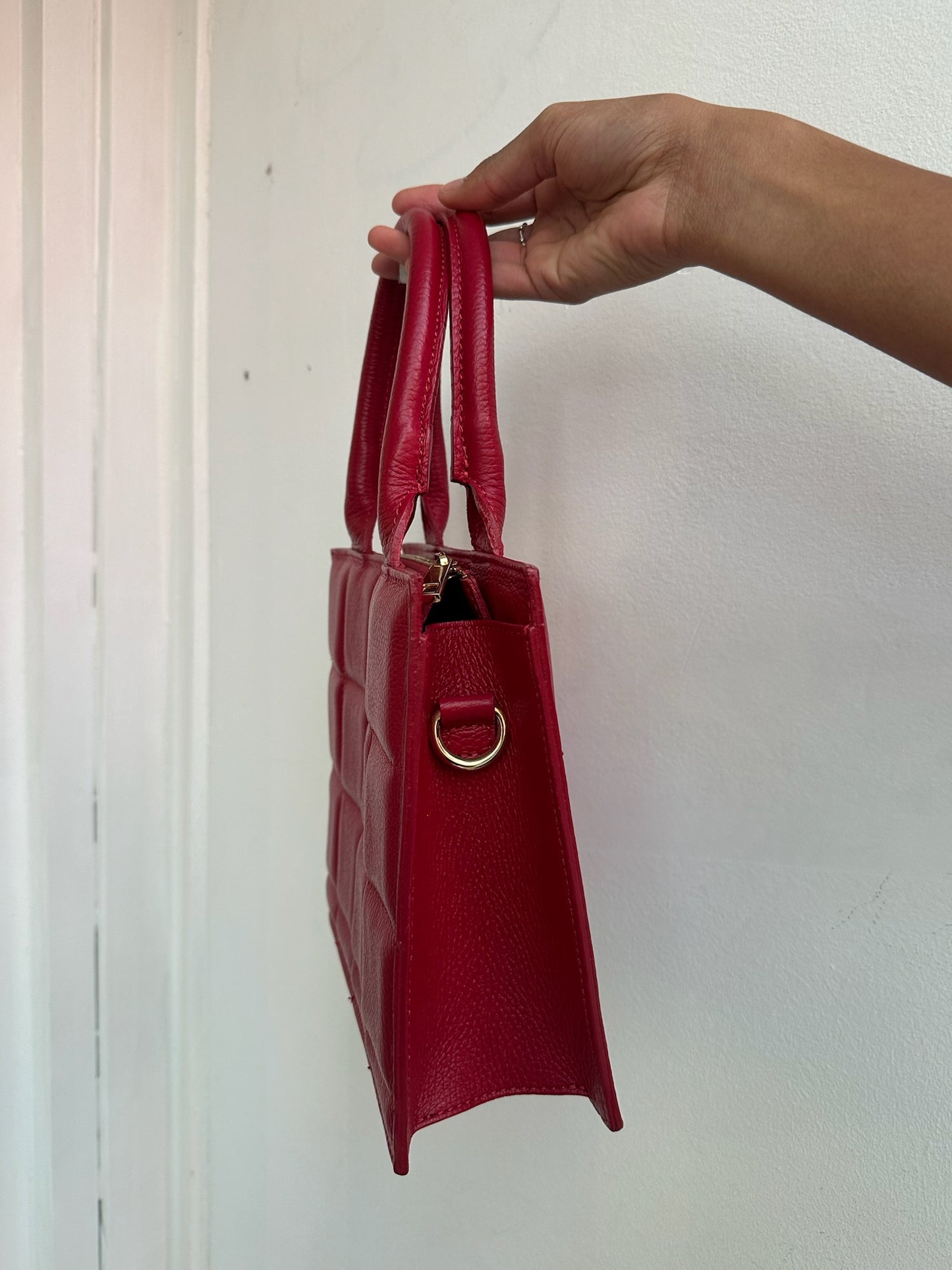 Rote Handtasche