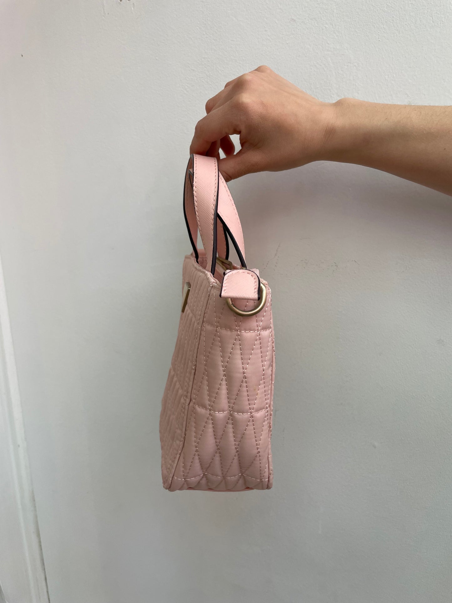 Rosafarbene Guess Handtasche