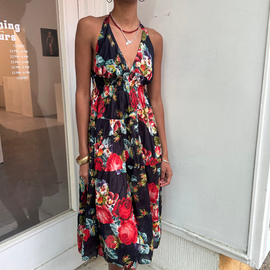 Rückenfreies Blumenkleid