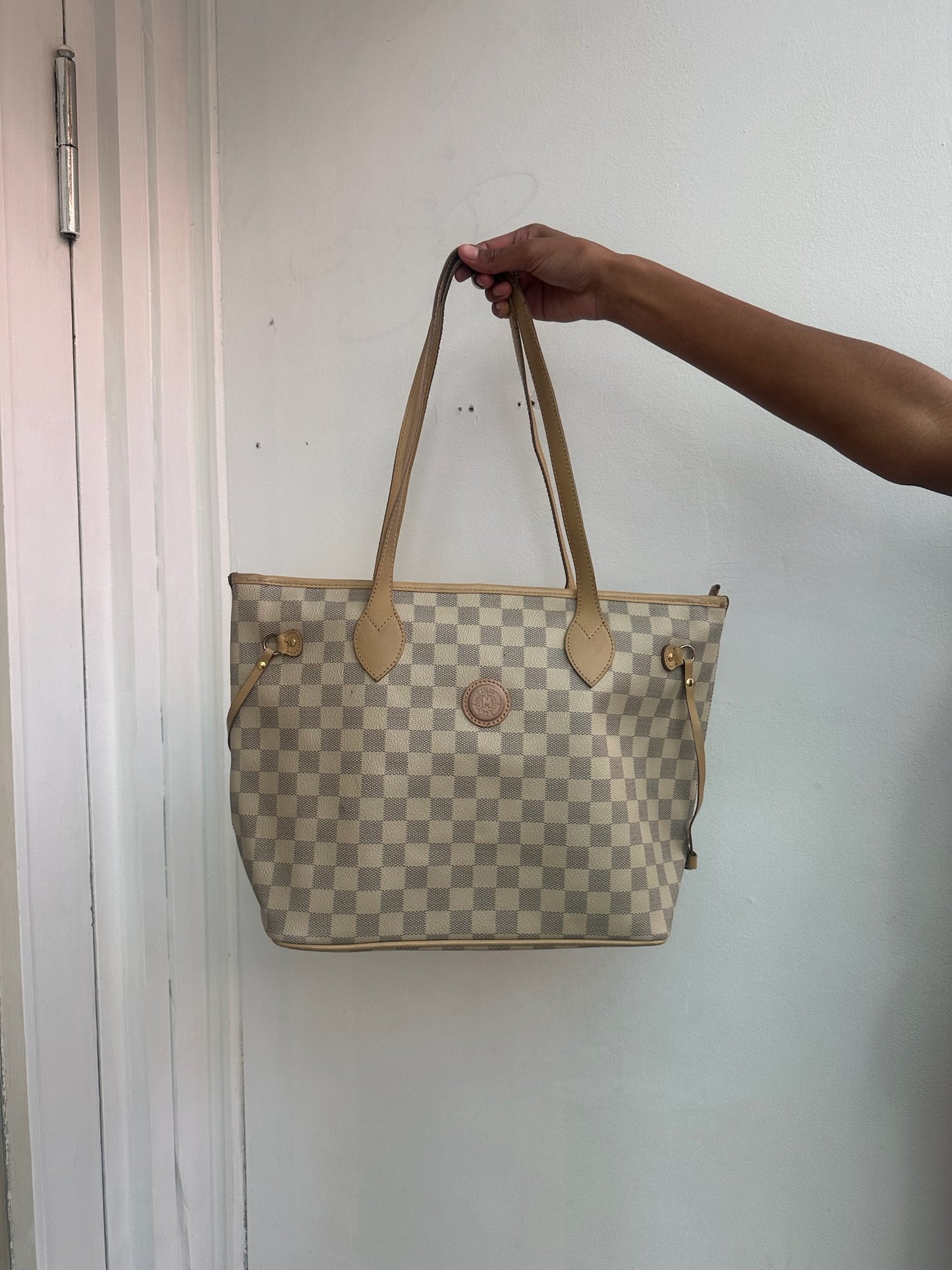 Karierte Schultertasche