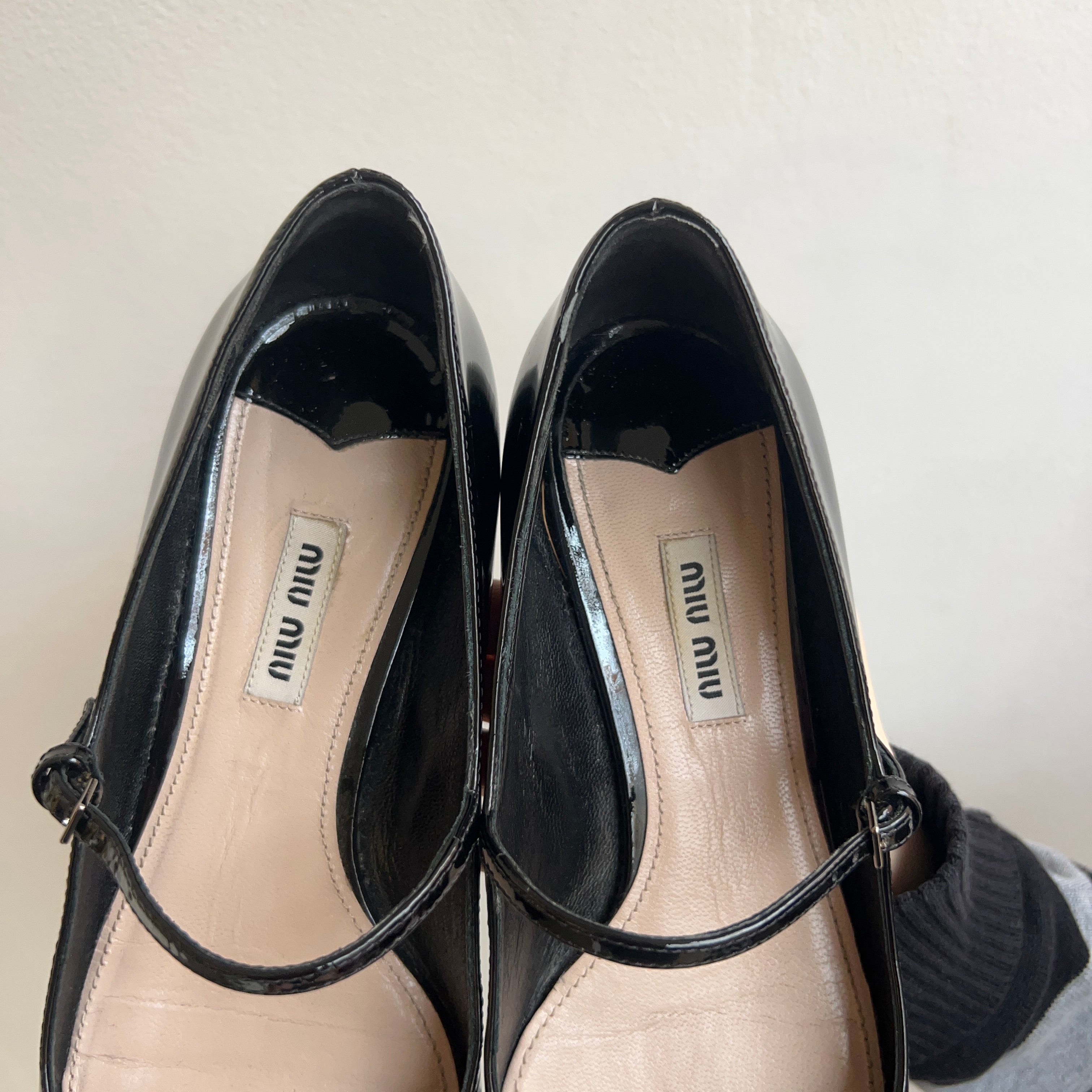 Miu Miu Mary Janes – Everythinggarms Vintage