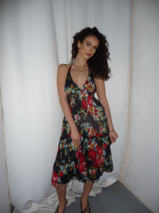 Rückenfreies Blumenkleid