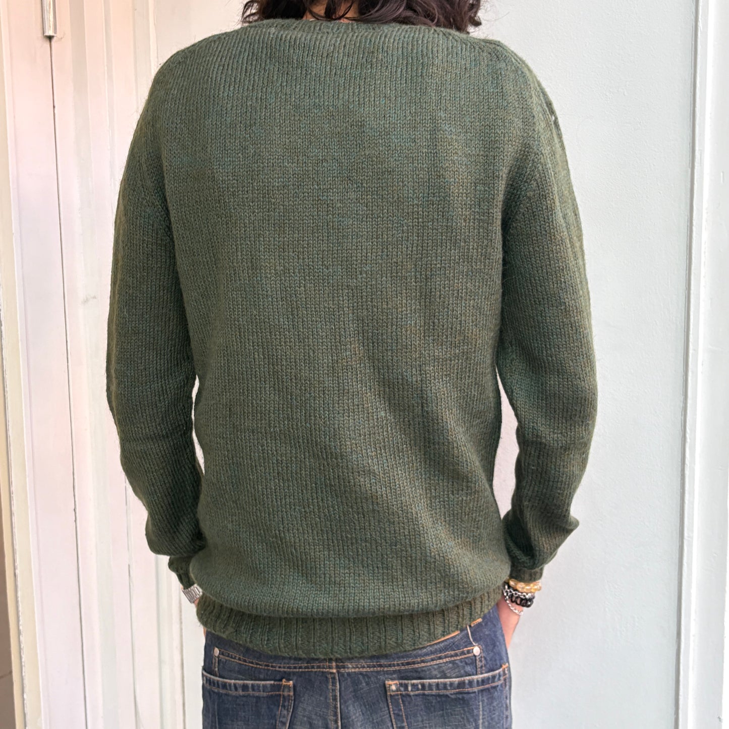 Grüner Pullover