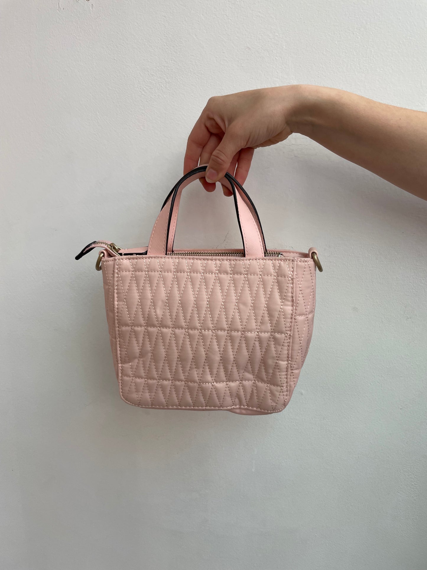 Rosafarbene Guess Handtasche