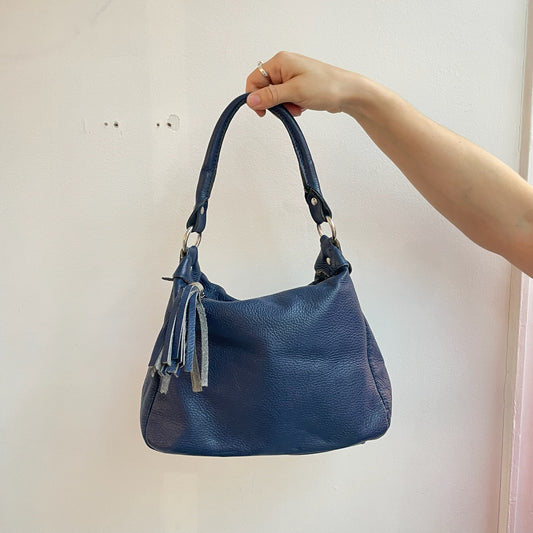 Blaue Tasche