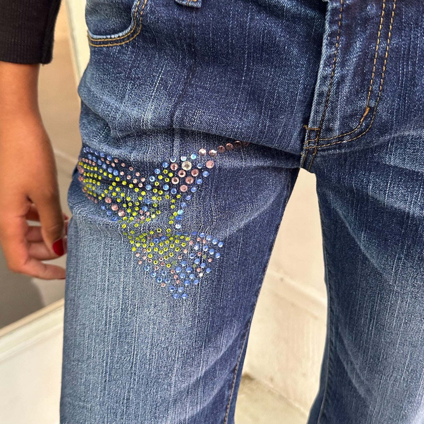Y2K Jeans mit Strasssteine