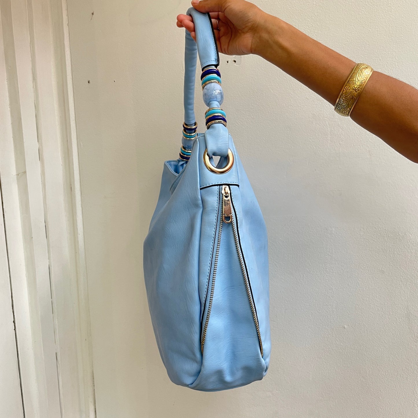 Hellblaue Hobo Tasche